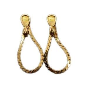 Vintage Signed Monet GoldTone Serpentine Chain 1.5” Retro Drop Pierced Earrings